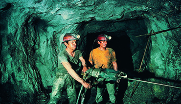 到2018年底千人矿井下井人数拟减三成